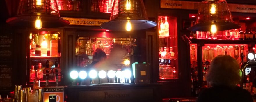 Ein Pub in Ennis. Irland